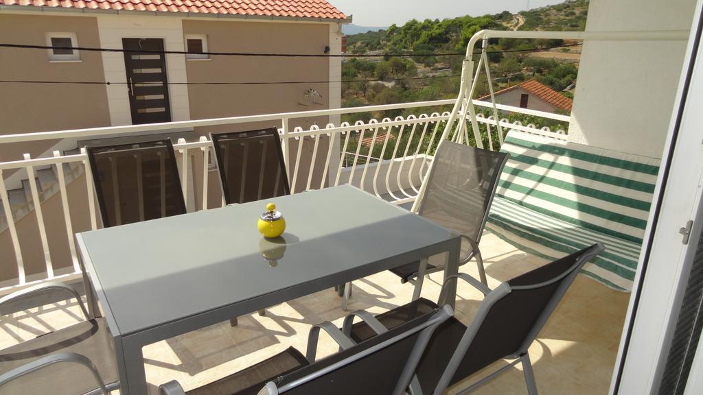 Apartments Braco Seget Vranjica Exterior foto